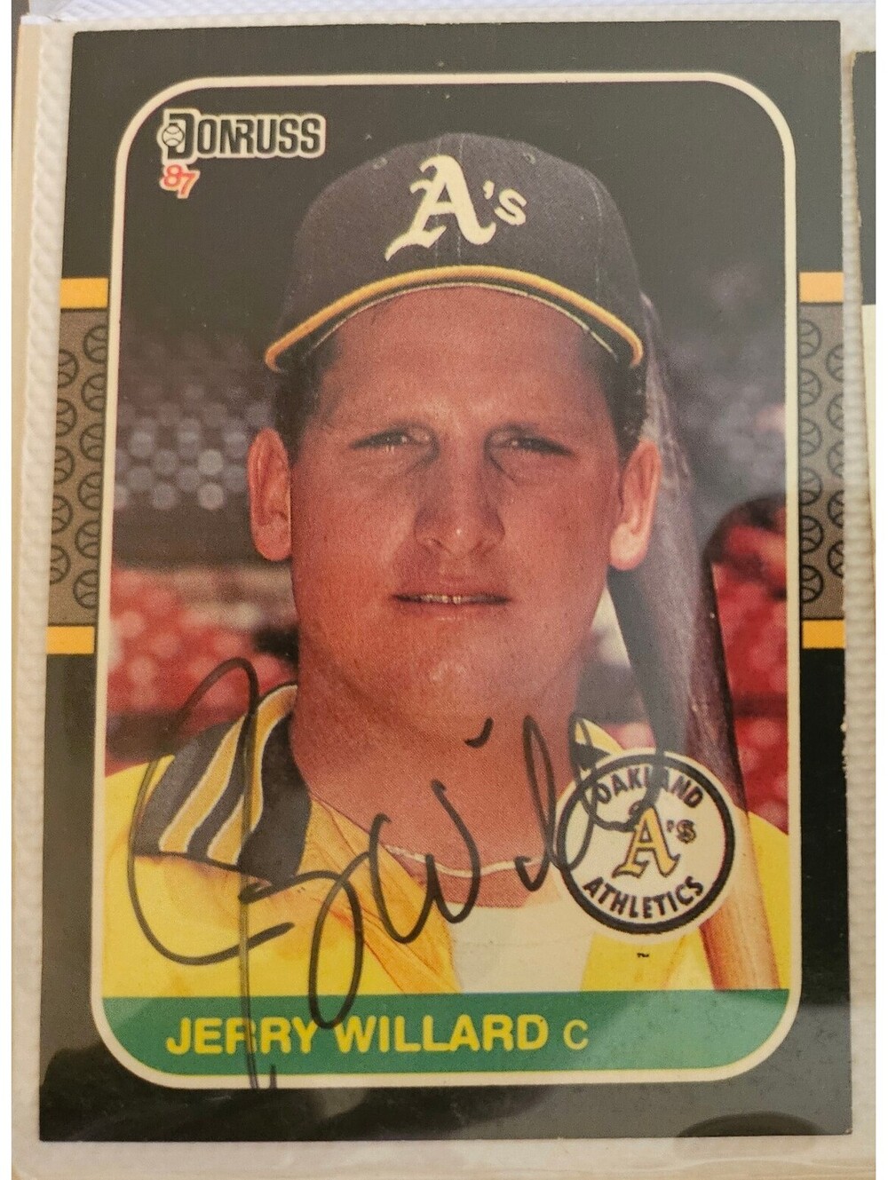 Jerry Willard autographed Baseball Card (Oakland A's) 1987 Donruss
